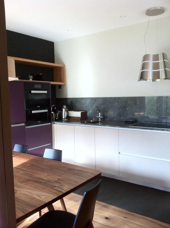 Chalet Park Apartment Mit Sauna Hamam Diemtigen Quarto foto