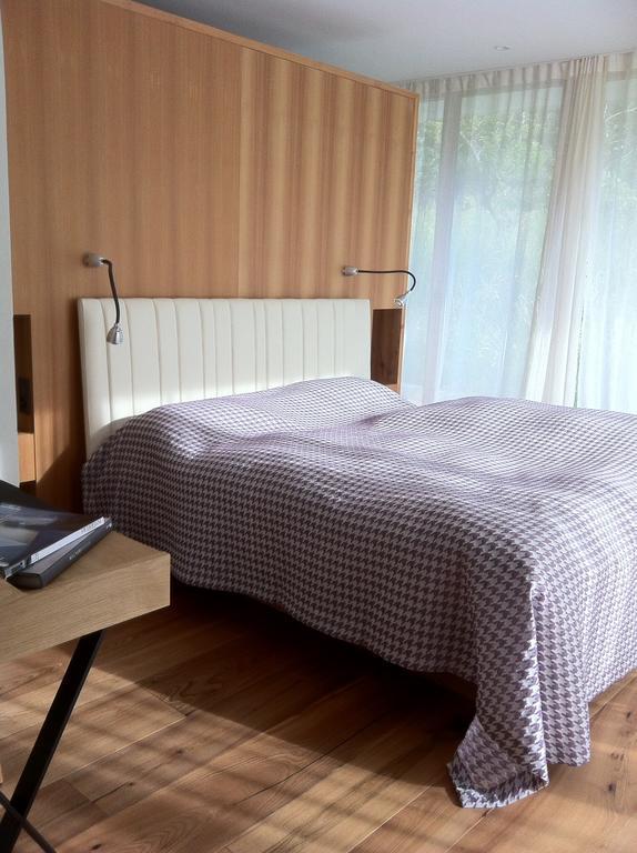 Chalet Park Apartment Mit Sauna Hamam Diemtigen Quarto foto